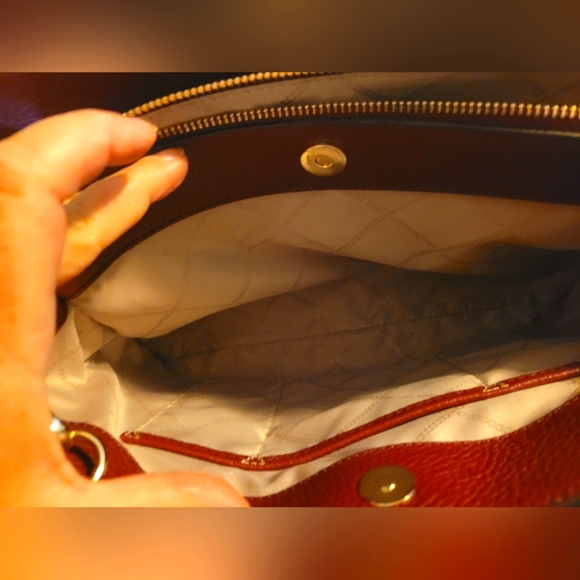 Michael Kors - Camille Leather Bag - Picture 8 of 8